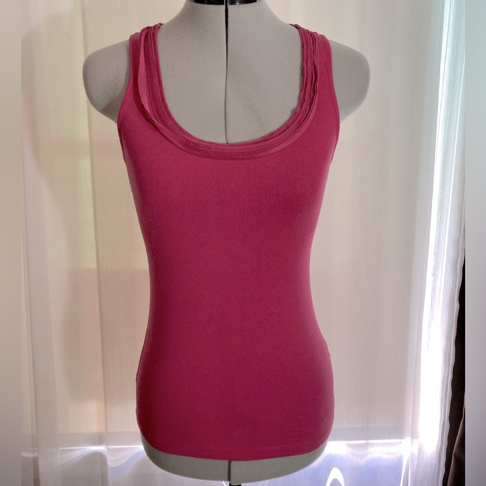 Banana Republic Women’s Ribbon Trimmed Scoopneck Tank, Berry/Pink, XS
